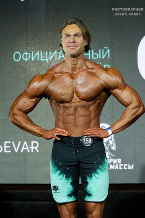 MEN'S PHYSIQUE +179